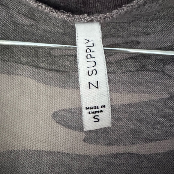 Z Supply Gray Camo Tank Top - Picture 3 of 8